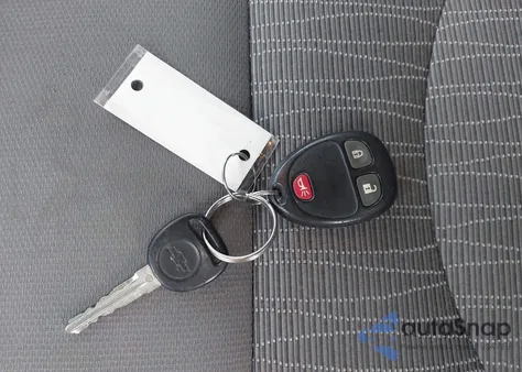 2014 Chevrolet Traverse Ls z USA, uszkodzony, nr VIN 1GNKVFEDXEJ285520